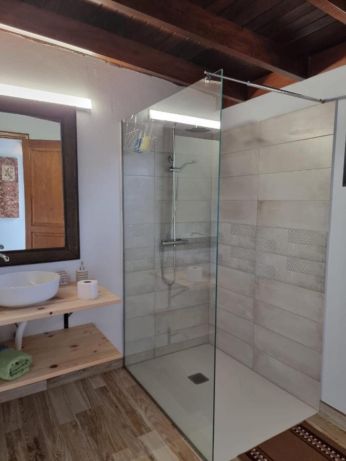 Alunita & Pirita, Habitacion Con Jardin, Terraza Y Wifi En Zona Tranquila Y Centrica Nazaret Kültér fotó